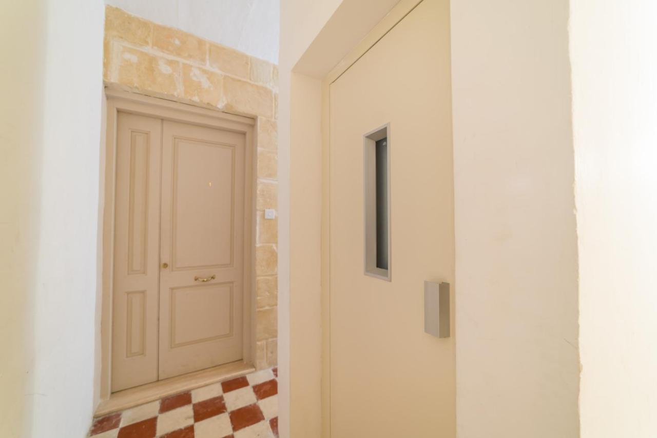 Af- Amethyst Flat * Valletta