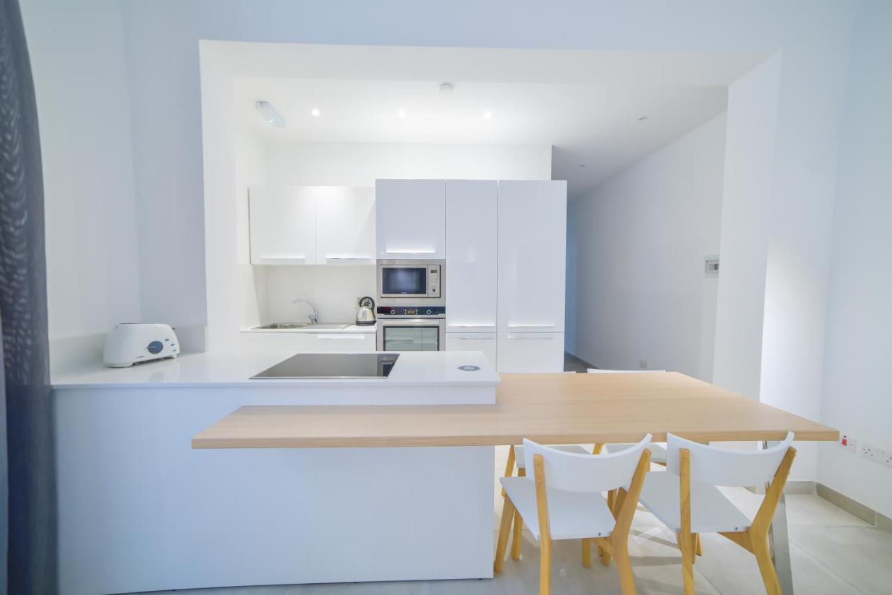Ca1- 1 Apartment *