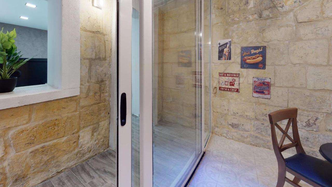 - 1 Bedroom Maisonnette Apartment Valletta
