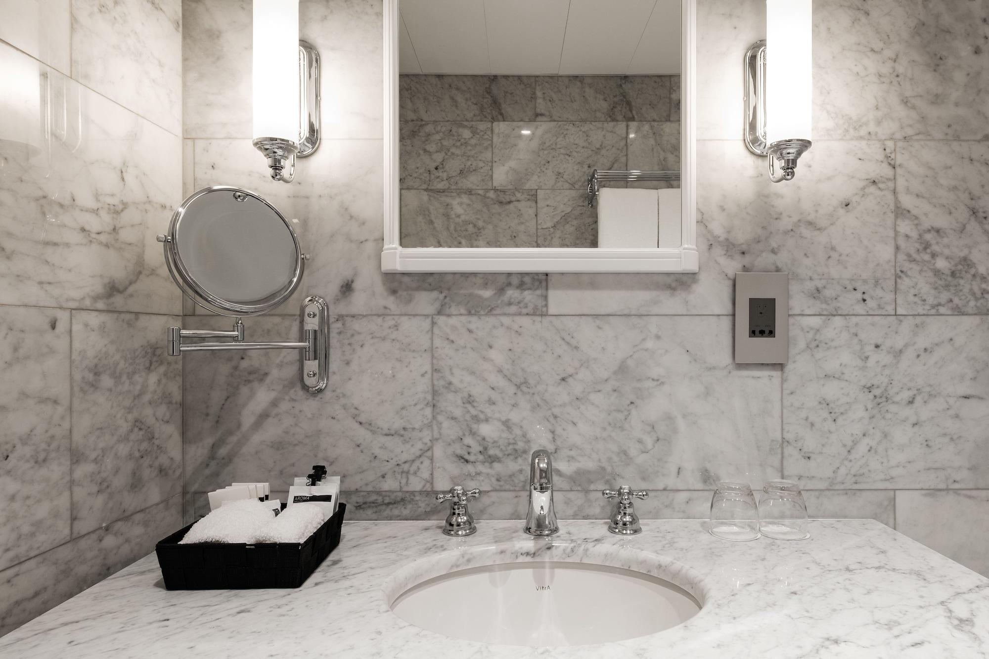 Palais Le Brun 4*