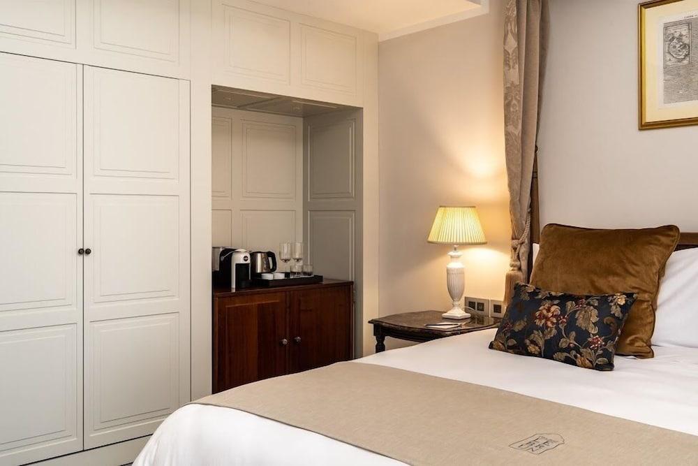 Palais Le Brun 4*