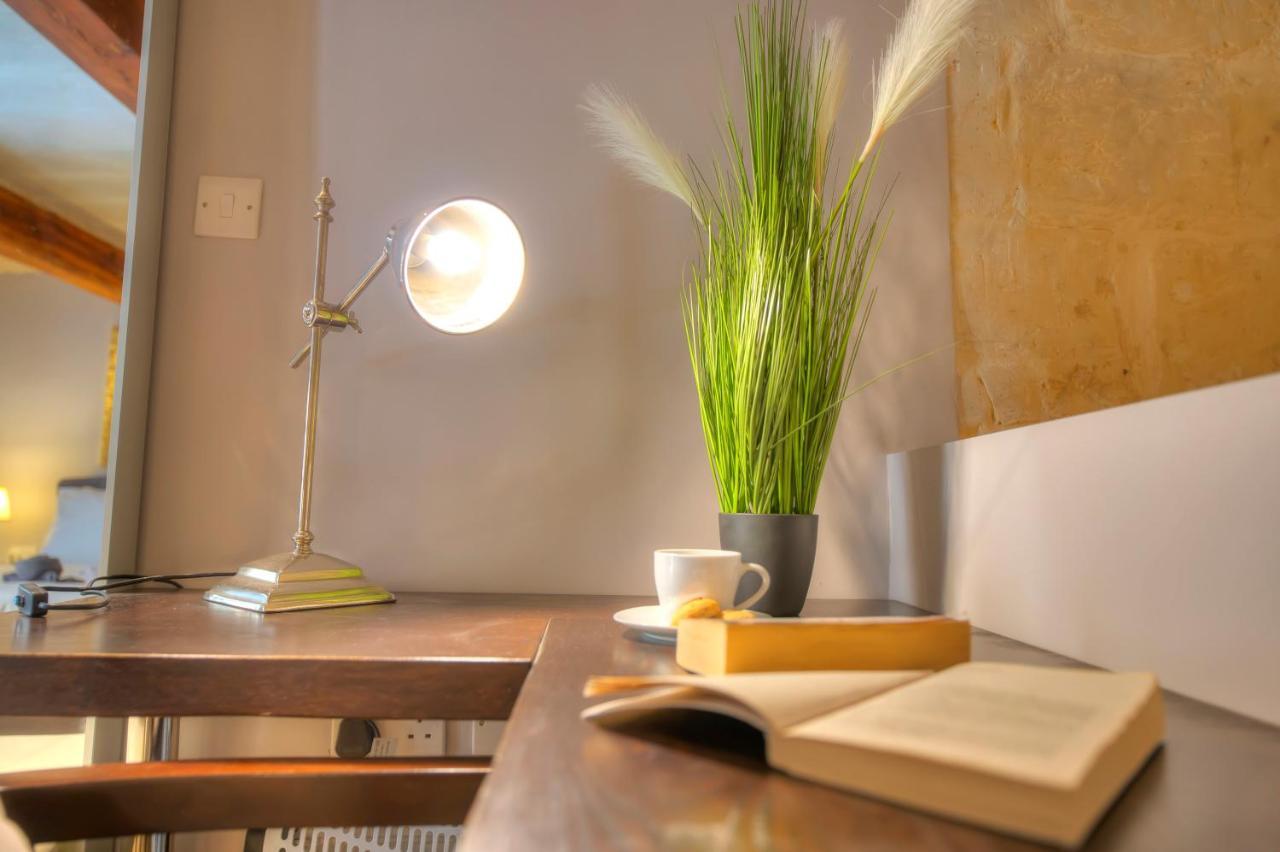Romantic And Historical Maisonette In The Center Of Mbal1-1 * Valletta