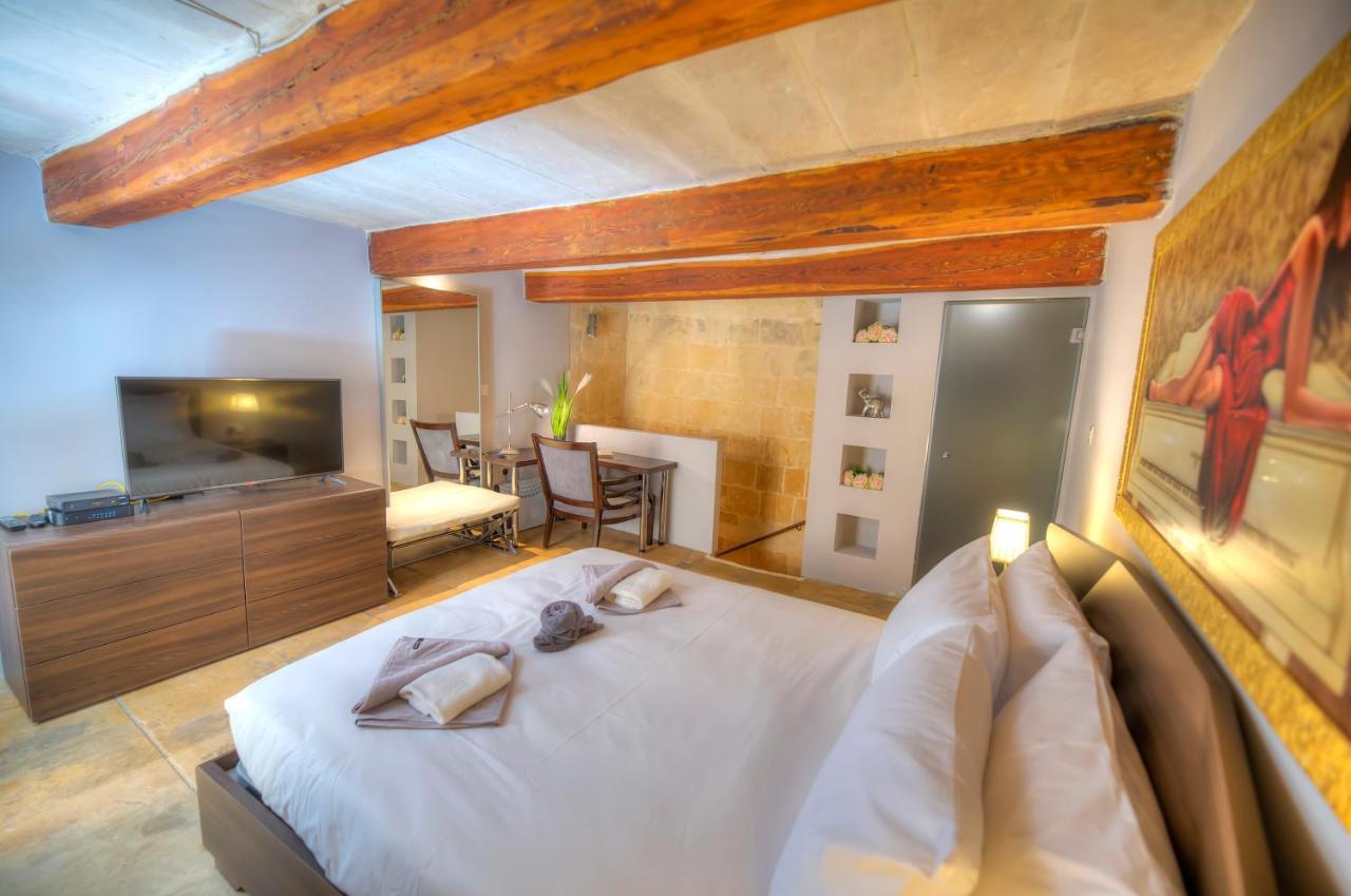 Holiday home Romantic And Historical Maisonette In The Center Of Mbal1-1 *