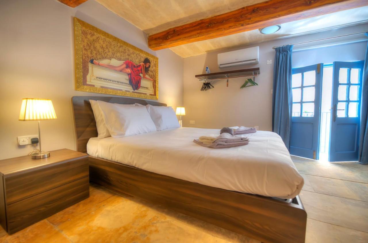 Holiday home Romantic And Historical Maisonette In The Center Of Mbal1-1