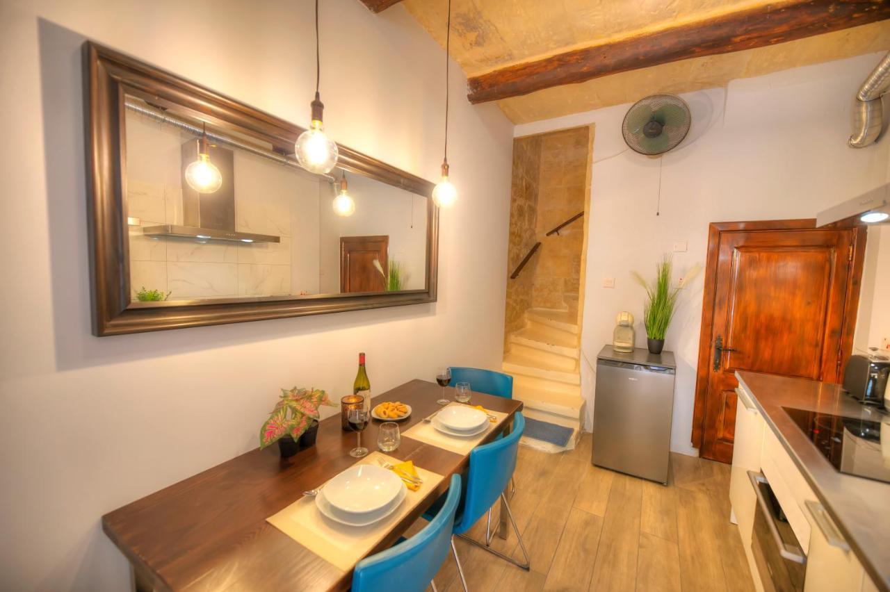 Romantic And Historical Maisonette In The Center Of Mbal1-1 * Valletta