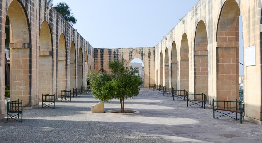66 Saint Paul's & Casa de hóspedes 4*
