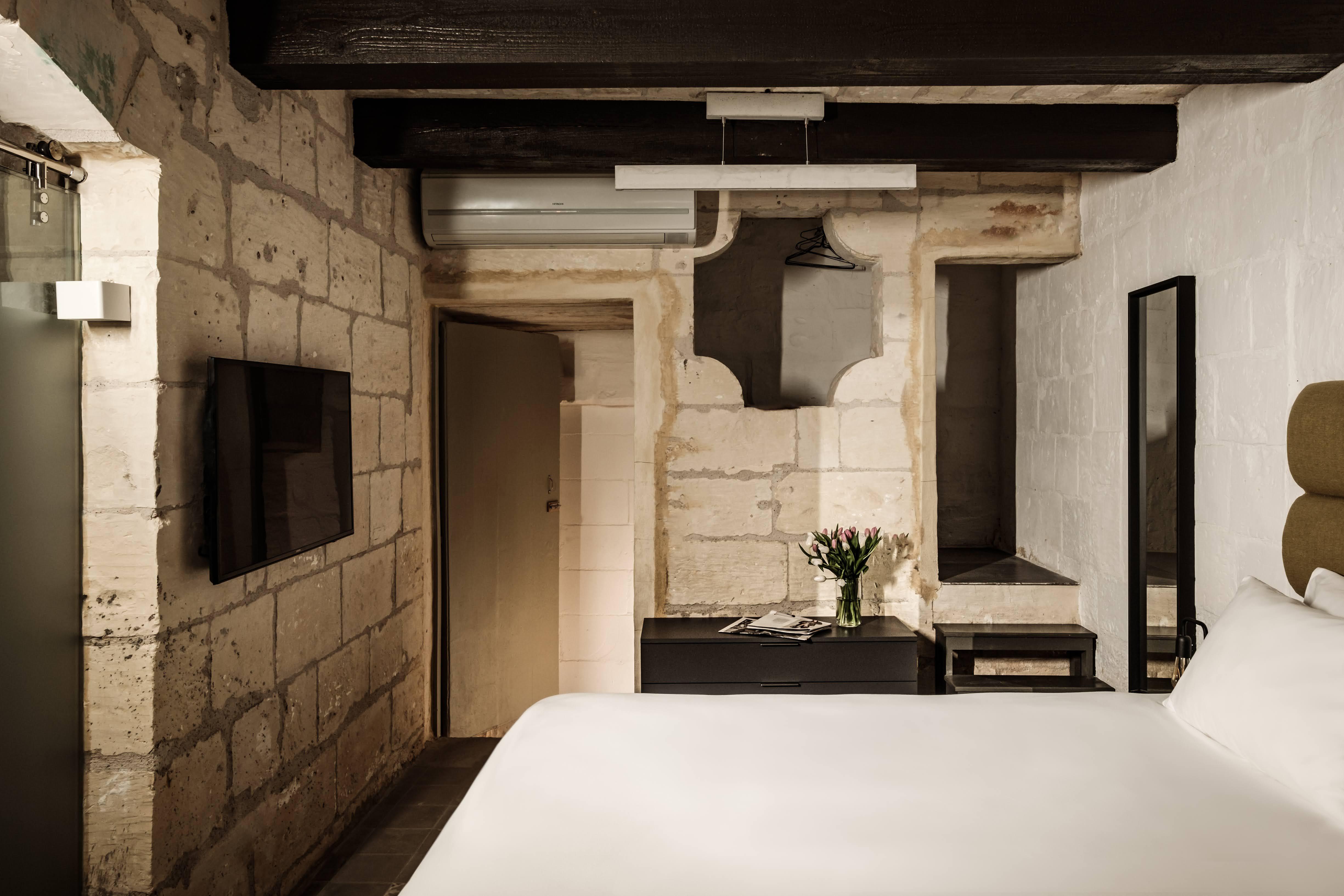 Hotel 19