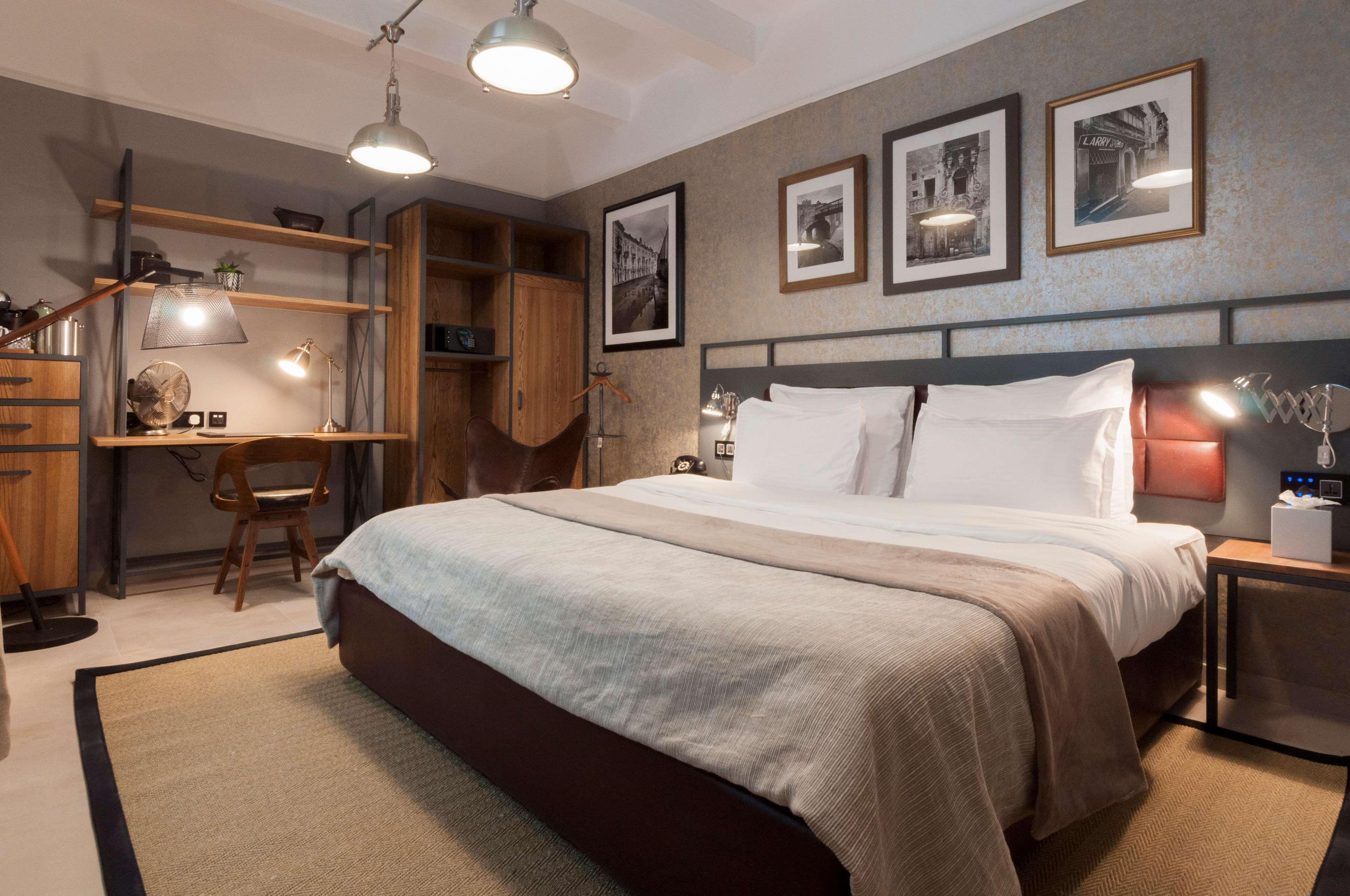 Ax The Saint John 4*
