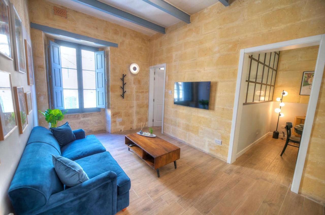 Beautifully Furnished Flat In The Center Jbal1-1 * Valletta