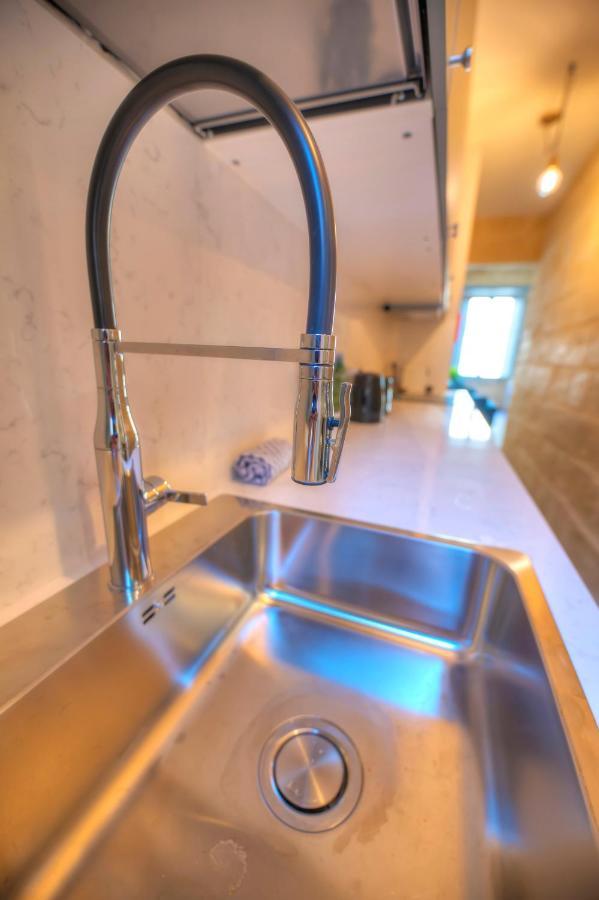 Beautifully Furnished Flat In The Center Jbal1-1