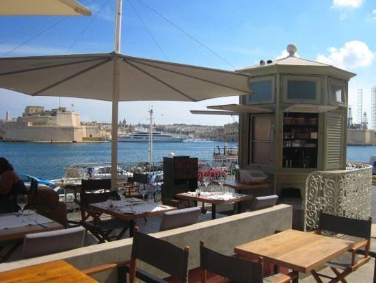 Apartment 16th-century Building Valletta