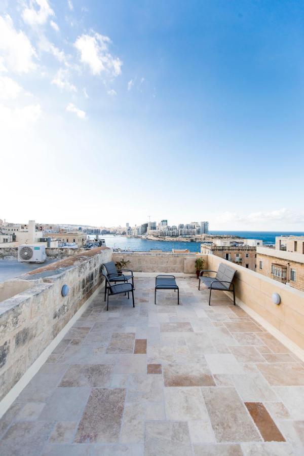 Collection - 101 Republic Apartment Valletta