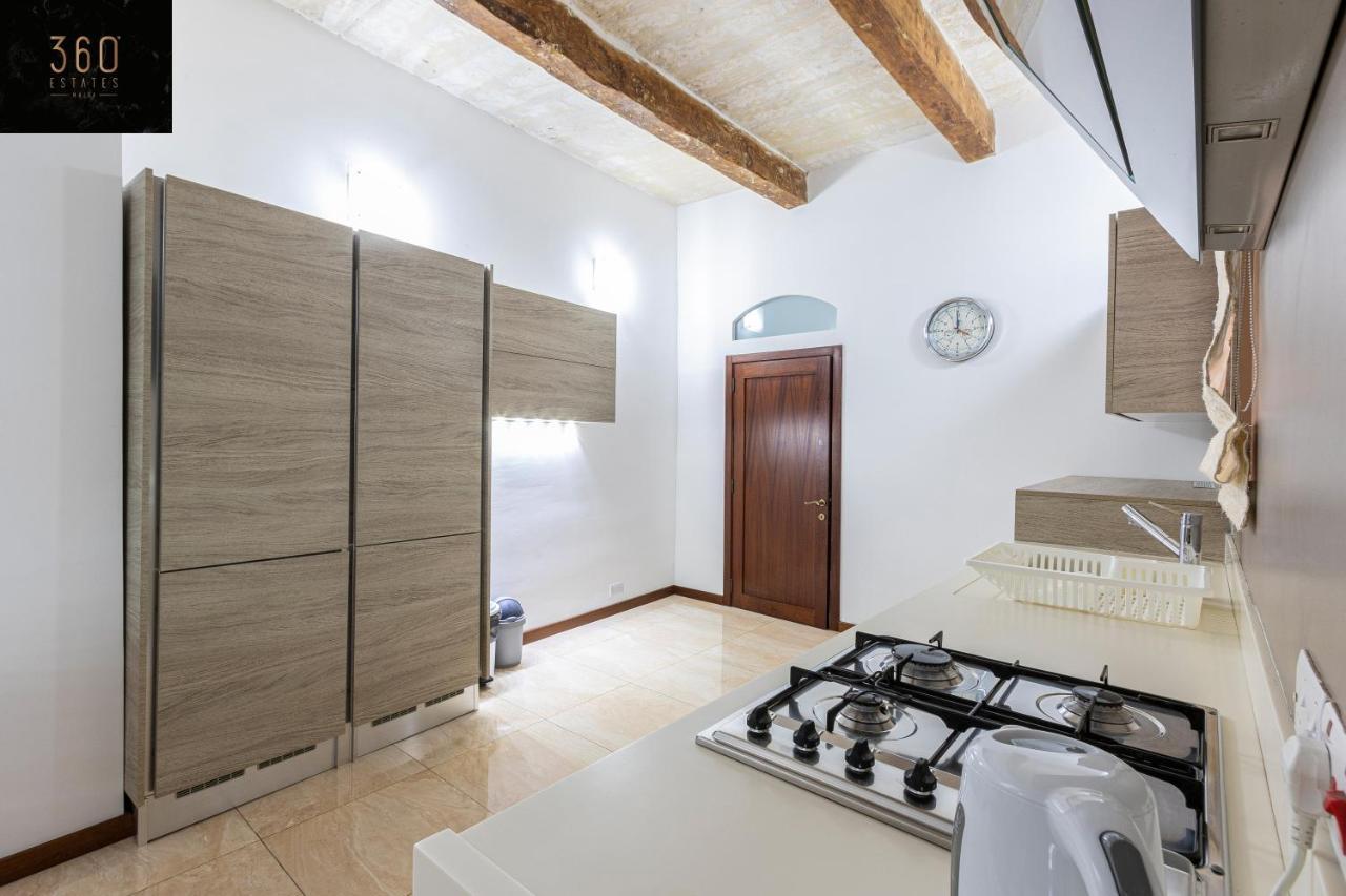 Apartment Seafront - Location, Floor With Wifi & Ac By 360 Estates *