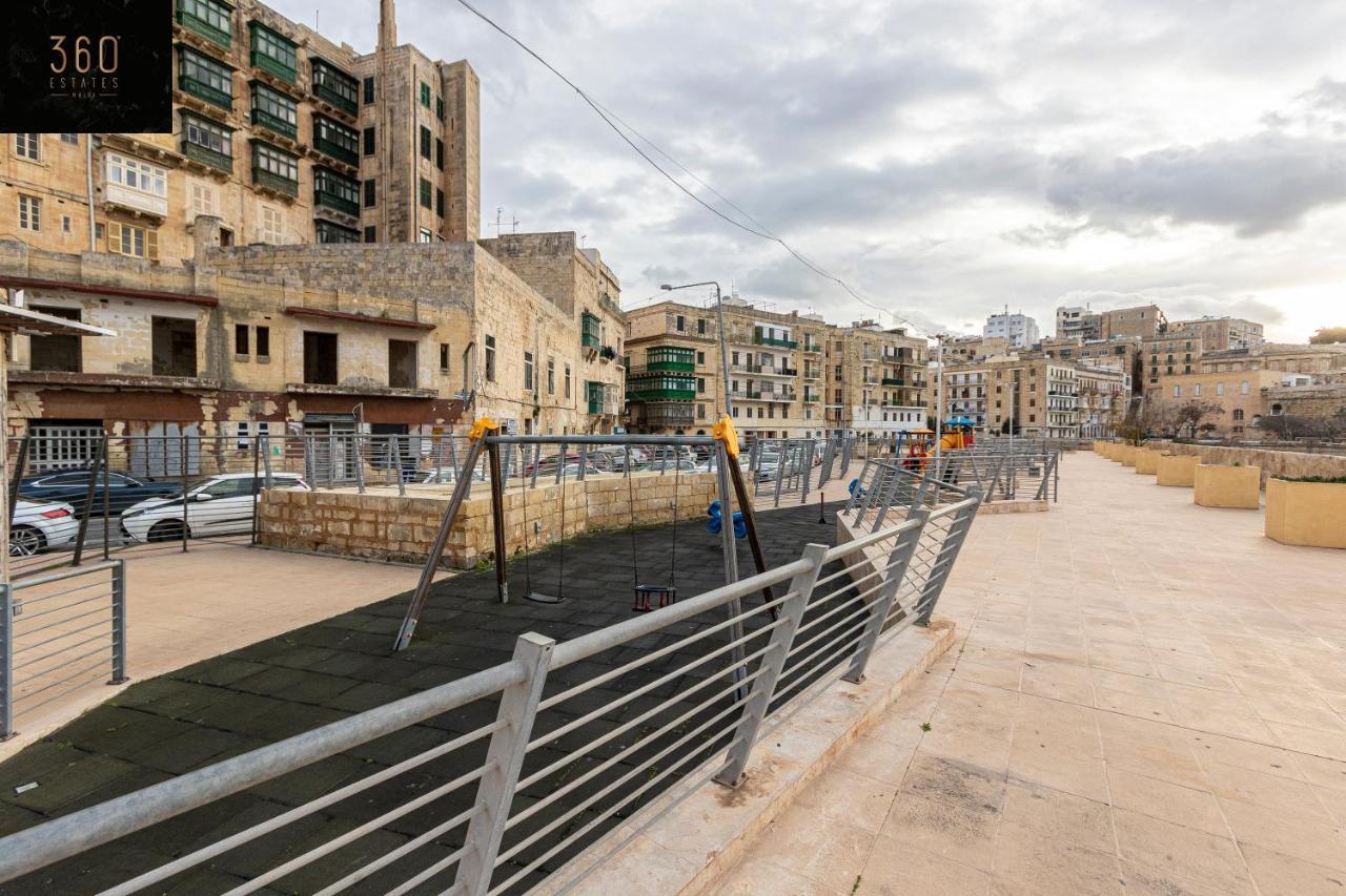 Seafront - Location, Floor With Wifi & Ac By 360 Estates Apartment Valletta