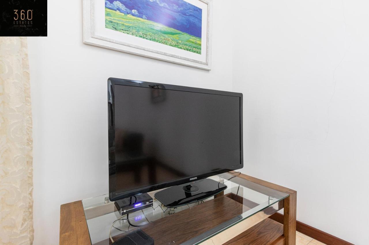 Seafront - Location, Floor With Wifi & Ac By 360 Estates Valletta
