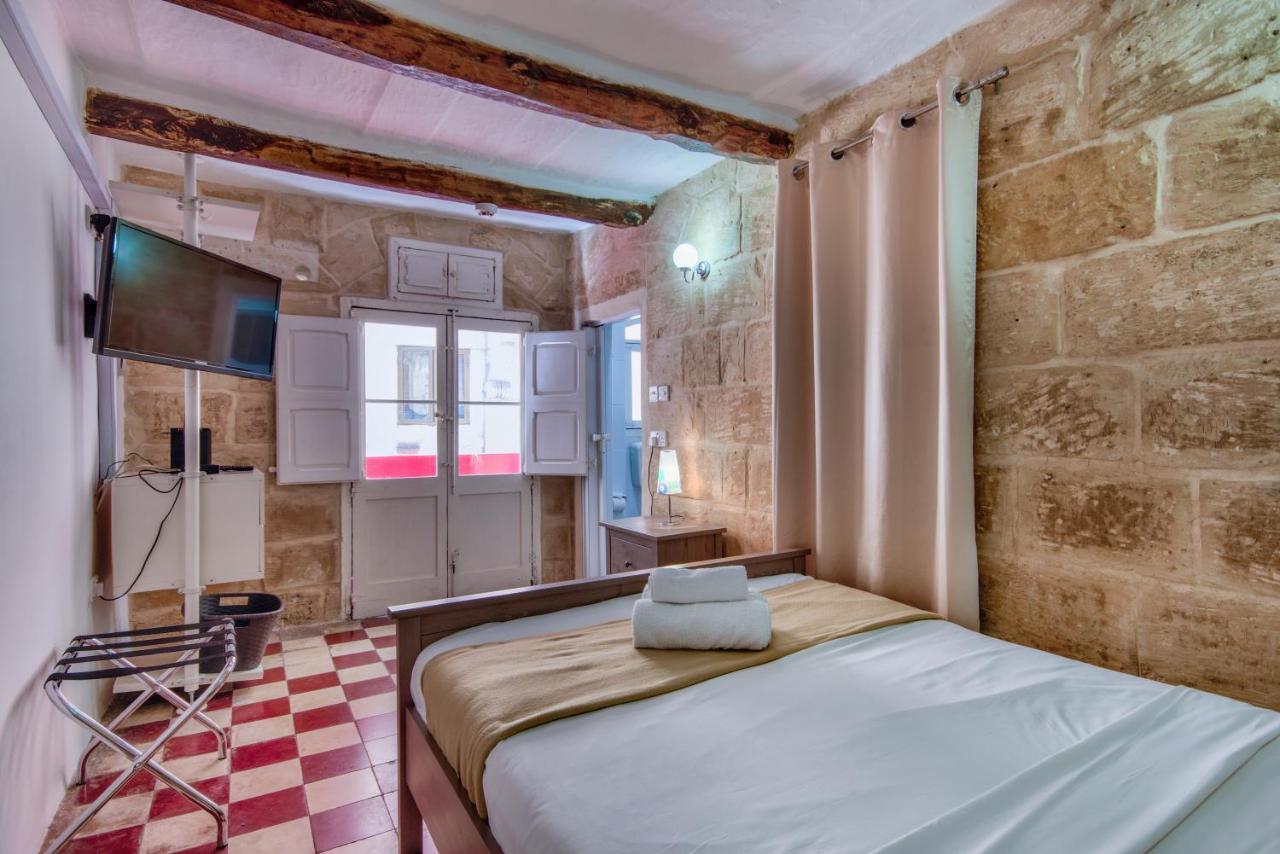 Augustinian Apartment *