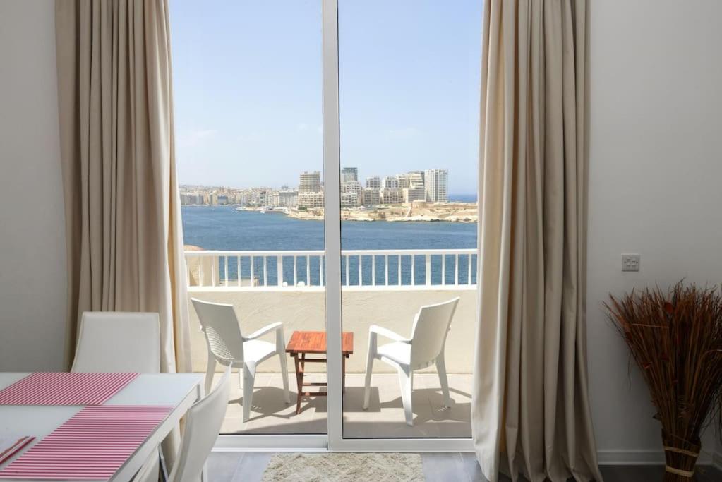 Vallettastay - Harbor View Gem- Sea View 1 Bed *