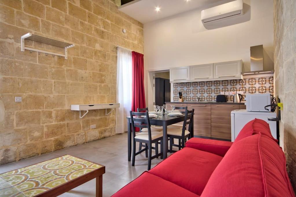 Vallettastay Old 3 Apartment *