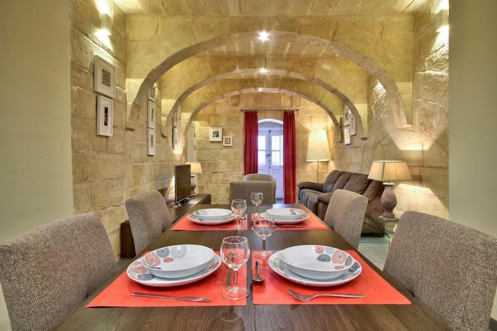 Apartment Vallettastay - Orangerie Two Bedroom 201 Valletta