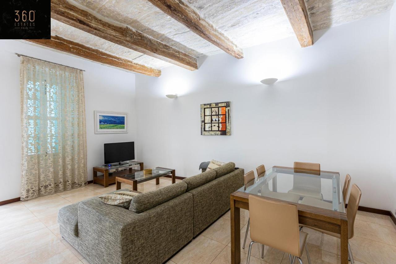 Seafront - Location, Floor With Wifi & Ac By 360 Estates Apartment *