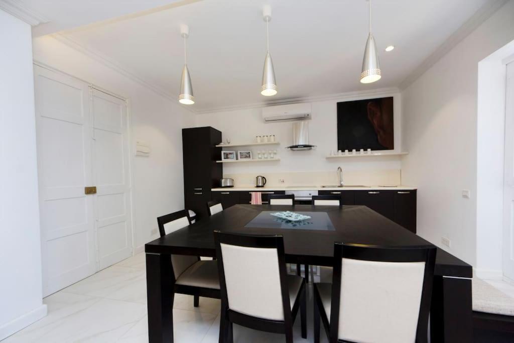 Ag3 - Large, Bright And Stylish * Valletta
