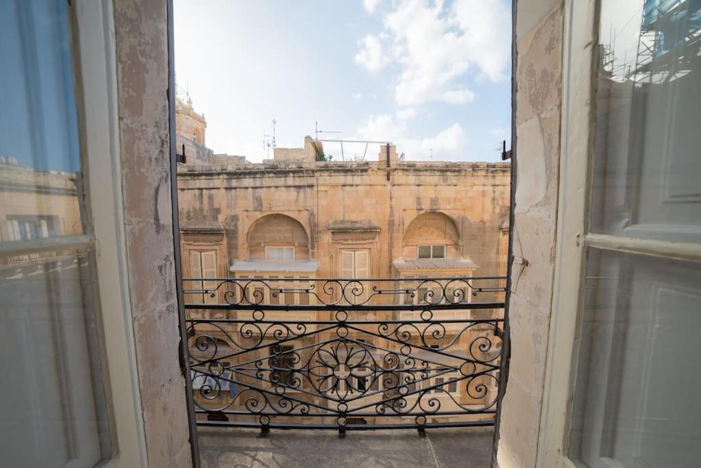 Ht3- Heritage Treasure 3 * Valletta