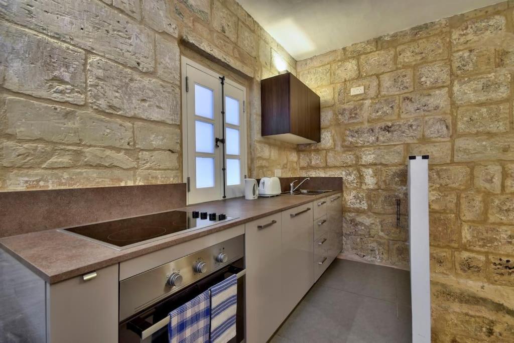 Orangery 101 - Duplex Studio