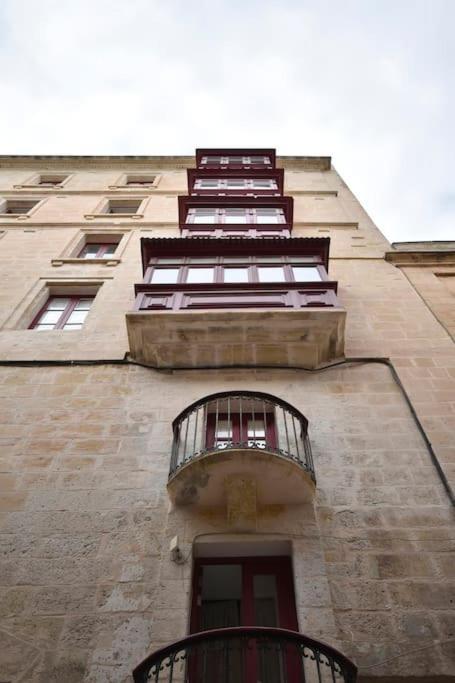 Orangery 101 - Duplex Studio Apartment Valletta