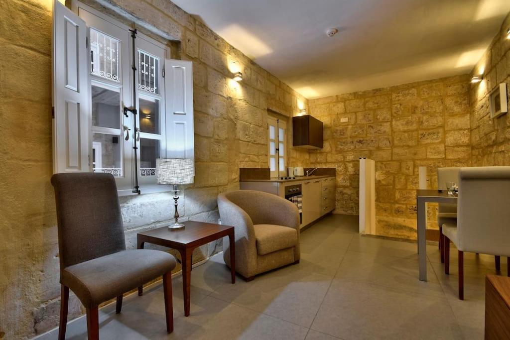Orangery 101 - Duplex Studio * Valletta