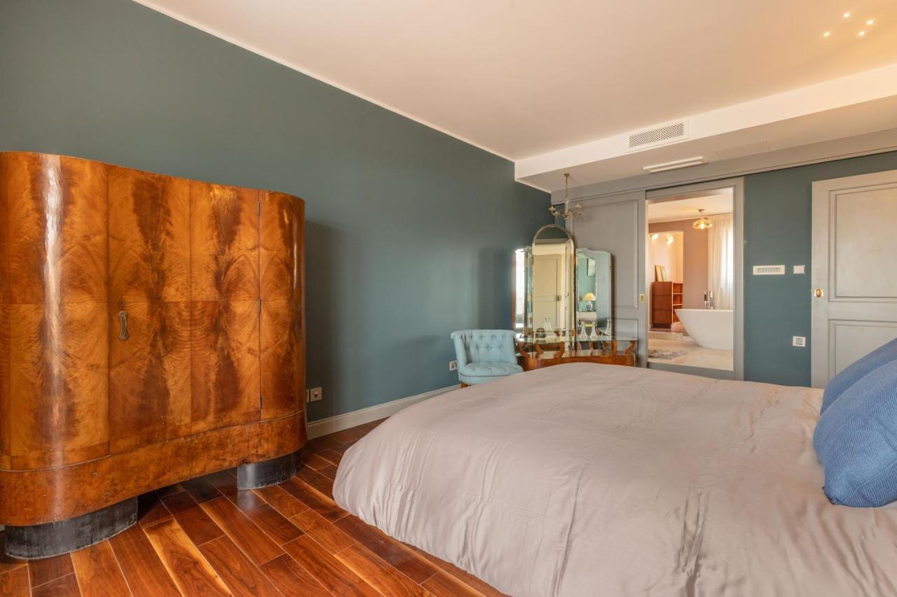 Apartment Stylish With Spectacular Views