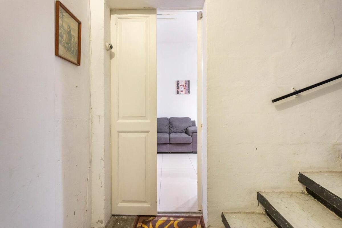 Apartment Superbly Located Cosy 2-bedroom *
