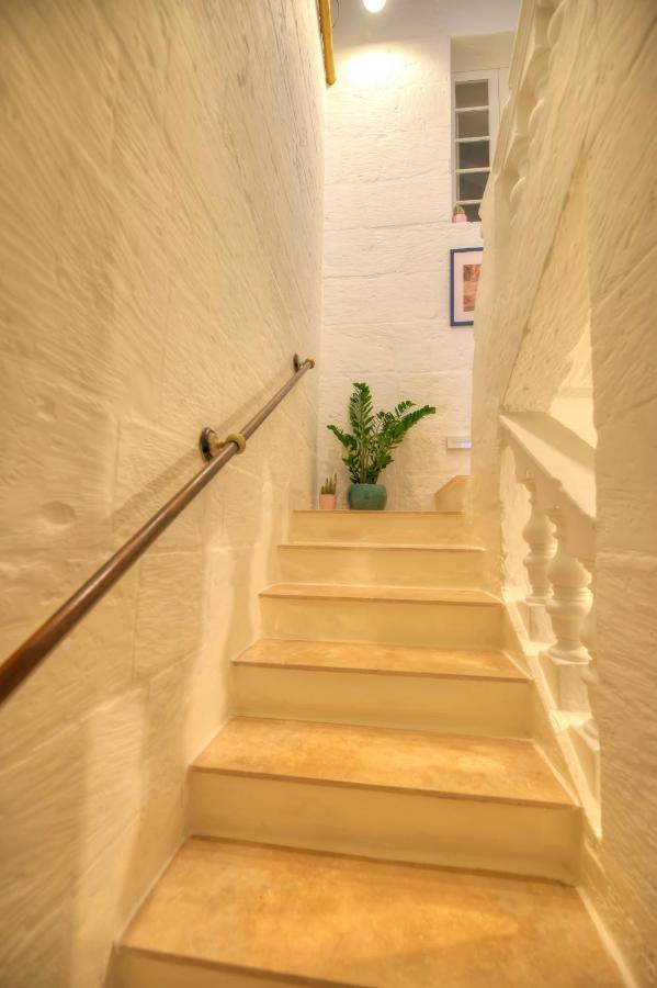 Impressive & Stylish Palazzino In Ddem1-3 Apartment *