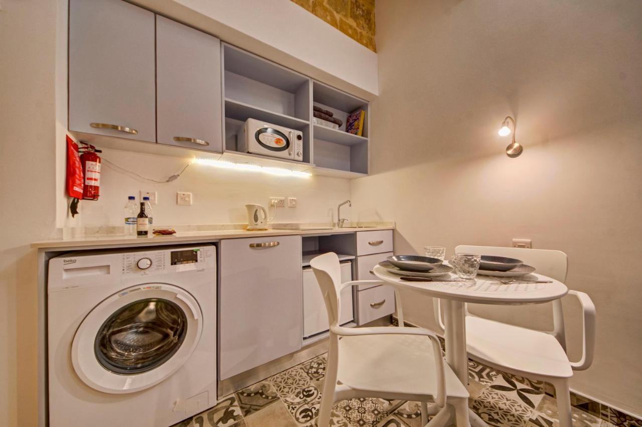 33 Sally Port Apartment