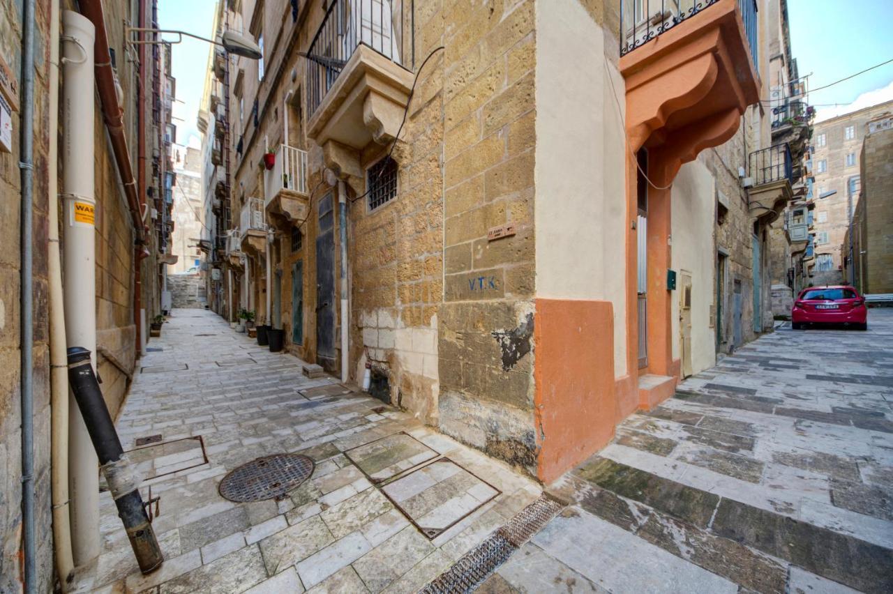 33 Sally Port Apartment Valletta