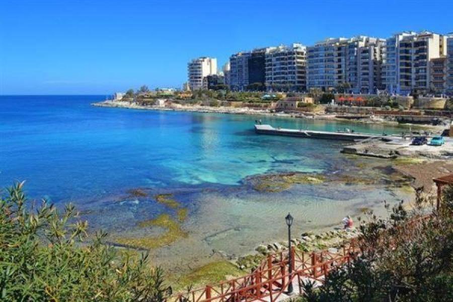 Comfy 2 Bedroom Flat In The Heart Of Apartment *