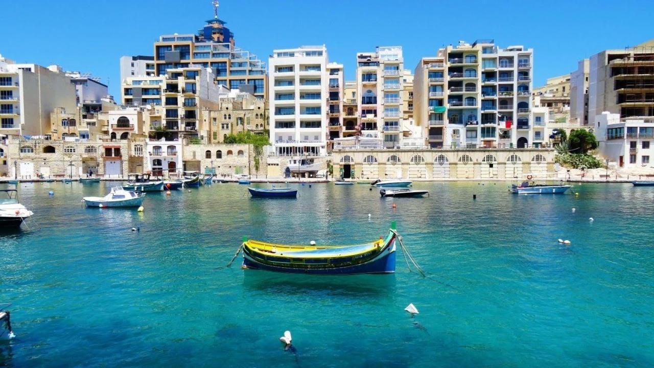 Comfy 2 Bedroom Flat In The Heart Of Apartment *