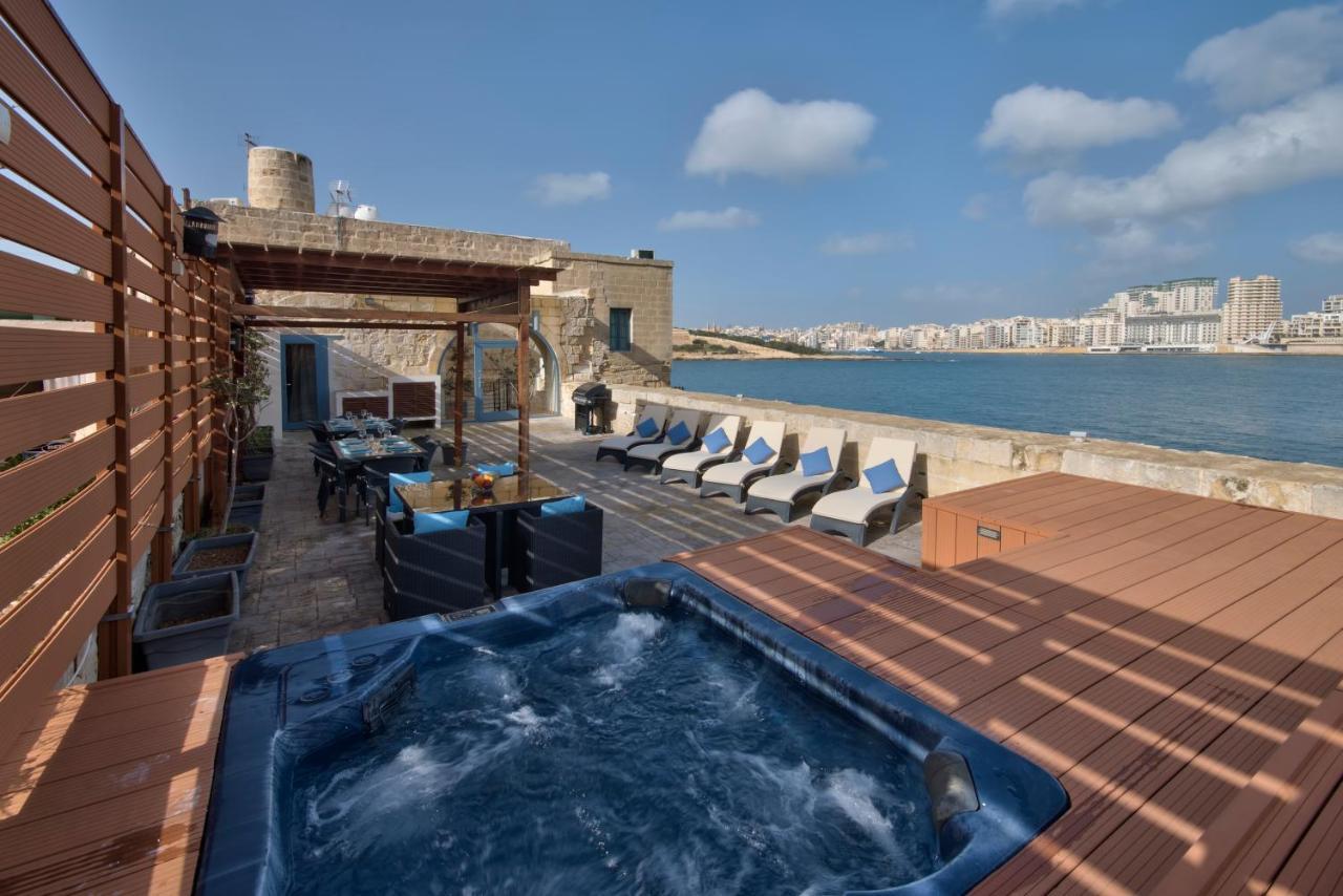 Casa de férias Unique Waterfront House