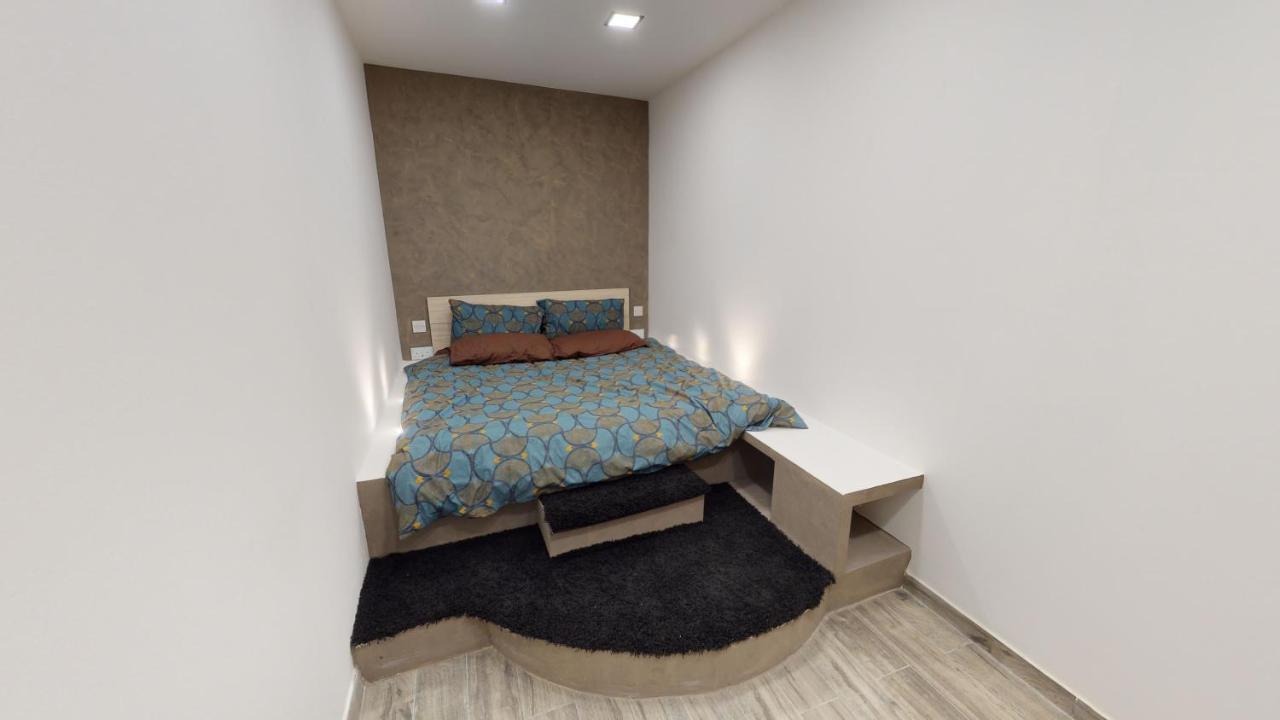 - 1 Bedroom Maisonnette * Valletta