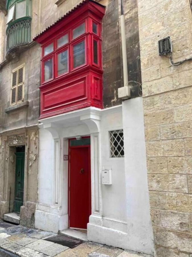 Cosy 1 Bedroom Maisonette In The Heart Of *