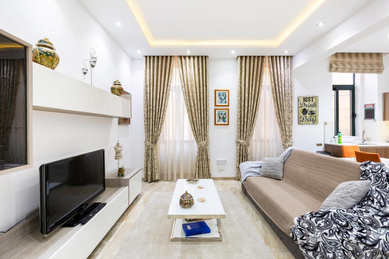 Large 3 Bedroom * Valletta