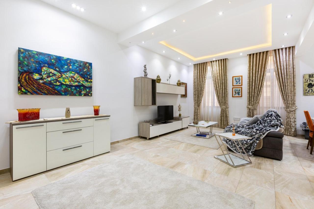 Large 3 Bedroom