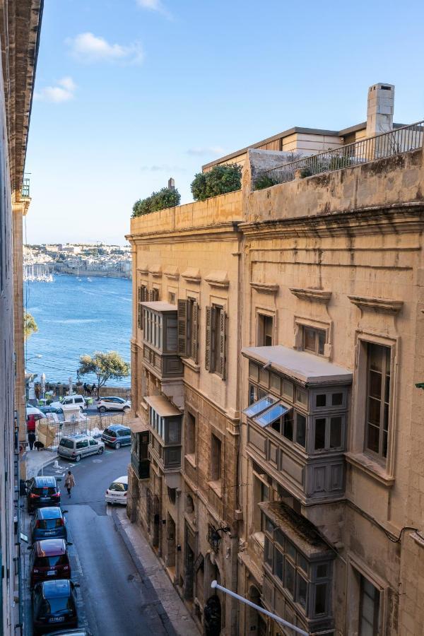 Large 3 Bedroom * Valletta