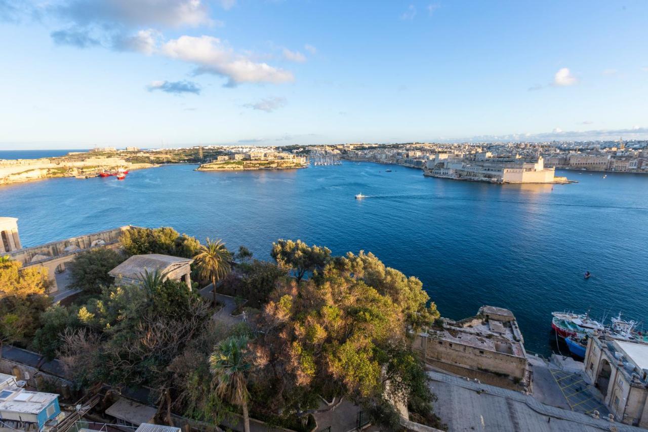 Large 3 Bedroom * Valletta