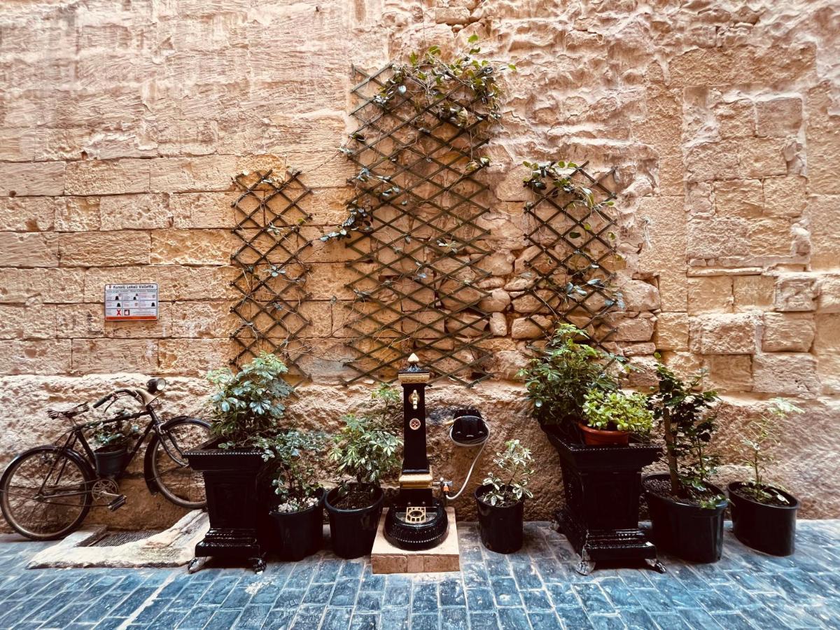 10 La Ruelle * Valletta