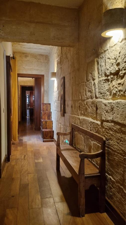 Vallettacharme - 2 Bedrooms Flat In The Heart Of The *