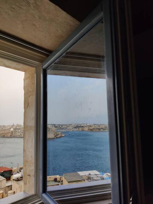 Cove 532 By Savynomad Harbour Residences Wow View
