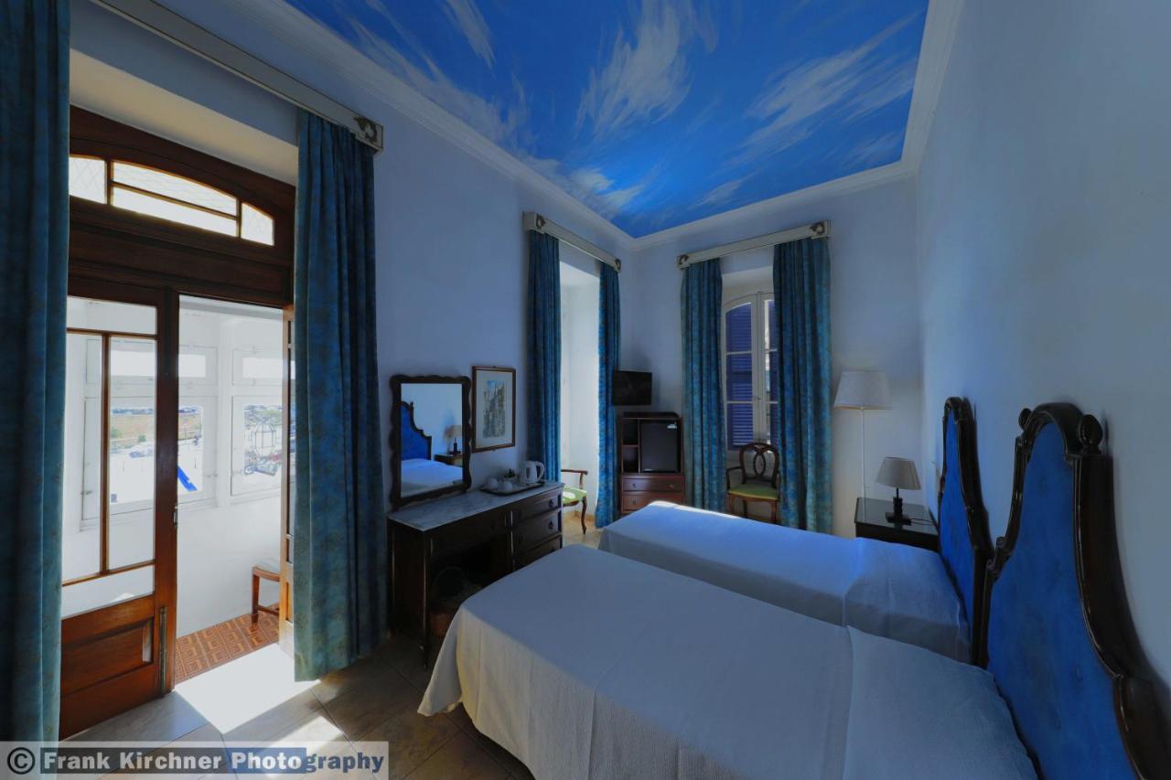 Castille Hotel 3*