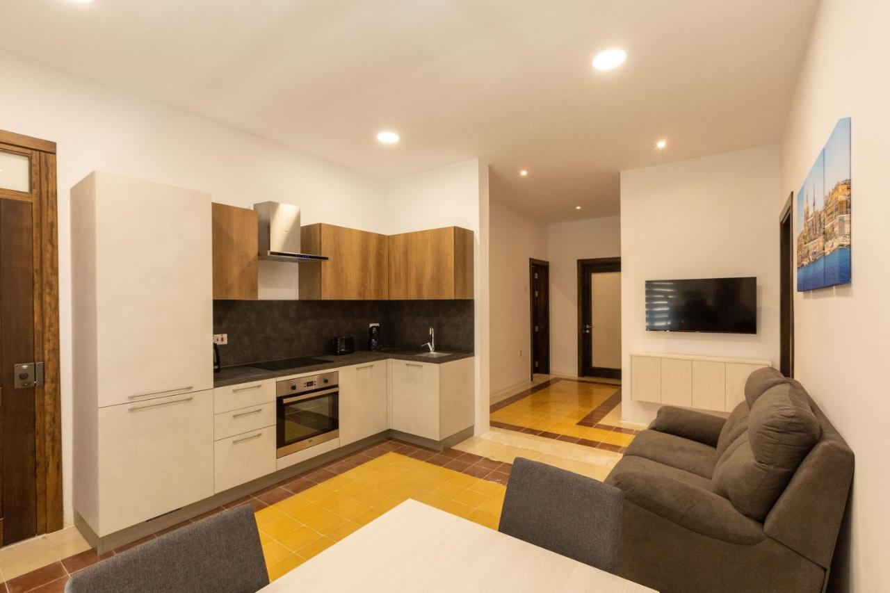 Collection - San Pawl Apartment