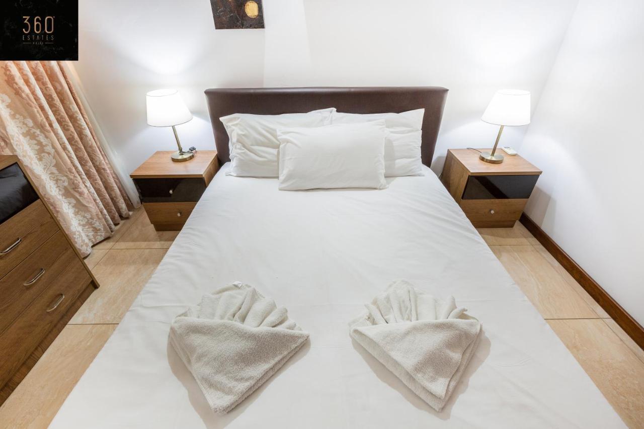 Seafront - Location, Floor With Wifi & Ac By 360 Estates