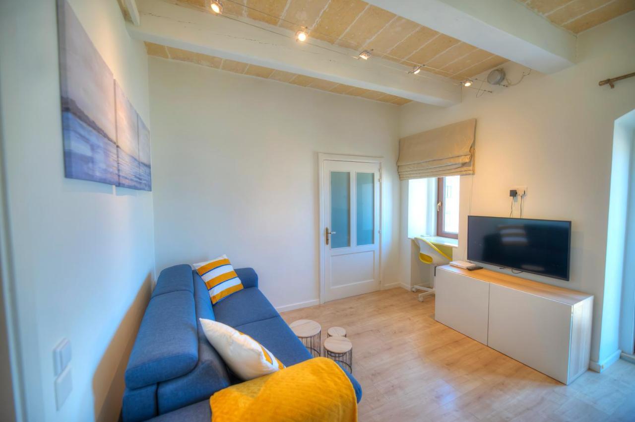 Comfy 1 Bedroom - Sun Terrace & Sea Views Gbuh1-1 Apartment *